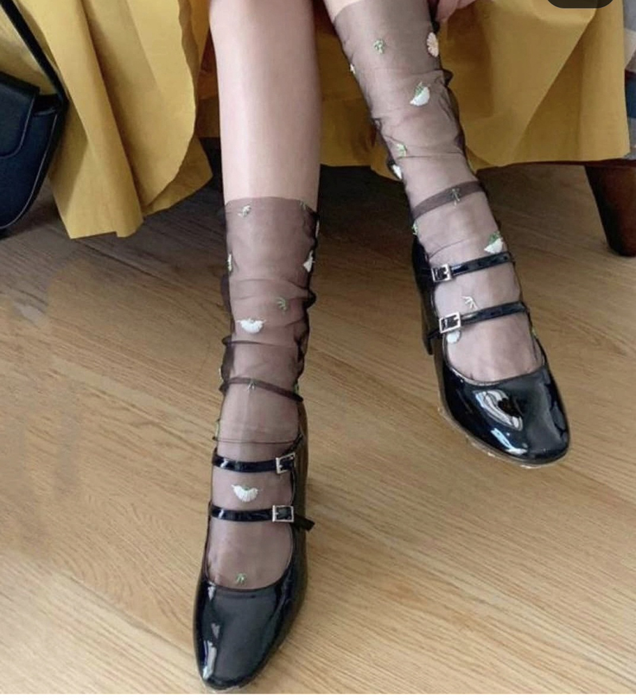 جوراب توری لش مجلسی گلدوزی بابونه زنانه مناسب کفش مجلسی و استایل خاص